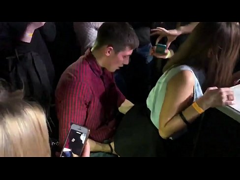 ❤️ Kev sib deev tiag nyob rau hauv ib lub nightclub Lavxias teb sab. 18-xyoo-laus Lavxias teb sab ntxhais nyob rau hauv lub qhov quav thiab qhov chaw mos fucked nyob rau hauv ib tug nightclub ❤  Sex video  ntawm peb  ☑