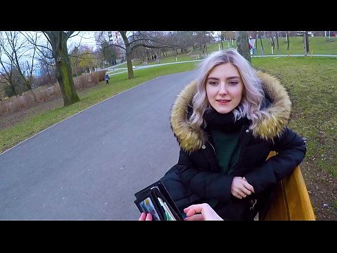 ❤️ Swallows ib tug neeg txawv lub kub cum rau nyiaj - blowjob nyob rau hauv lub tiaj ua si los ntawm Eva Elfie ❤  Sex video  ntawm peb  ☑